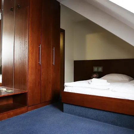 London 3* Trnava
