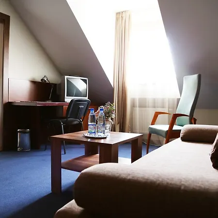 Hotel London 3*