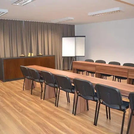 London Hotel Trnava